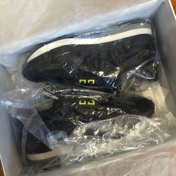 Givenchy TR3 runners SS19 collection size 41 (8) - Picture 2 of 4